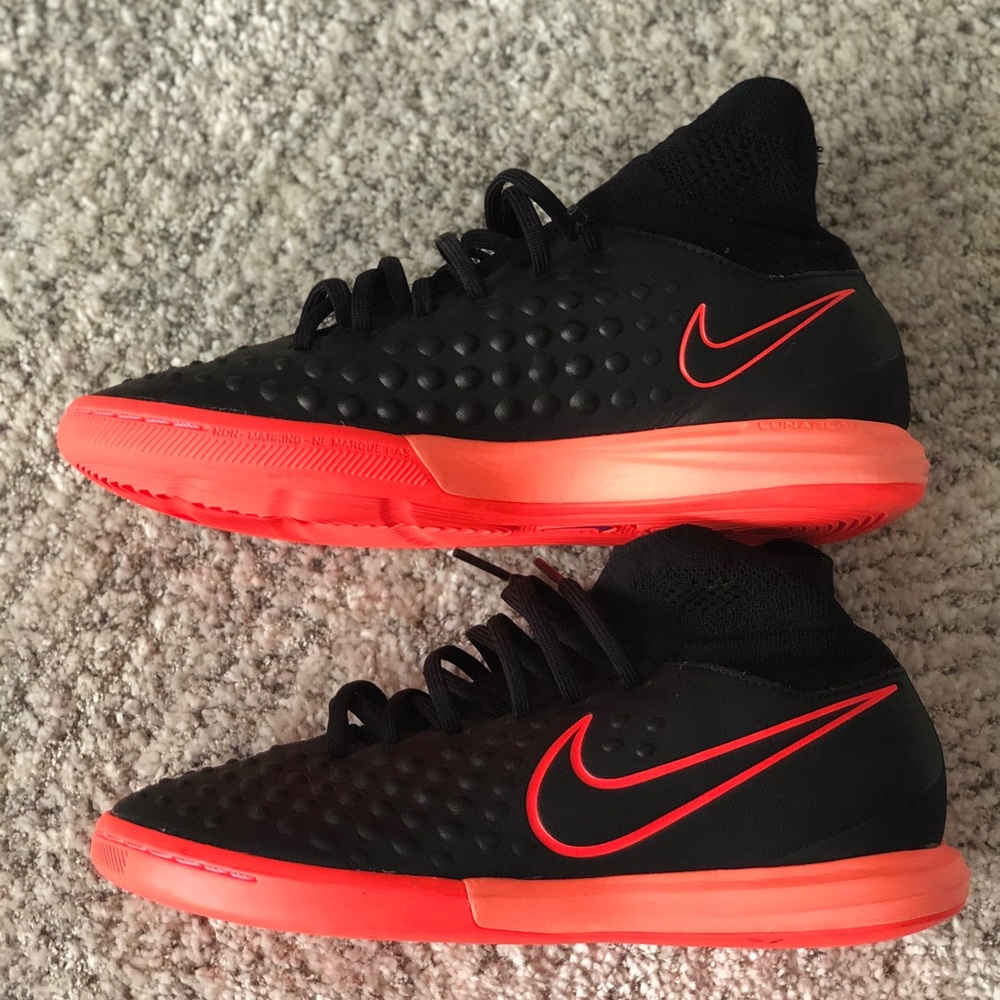 Macistax Nike indoor shoes